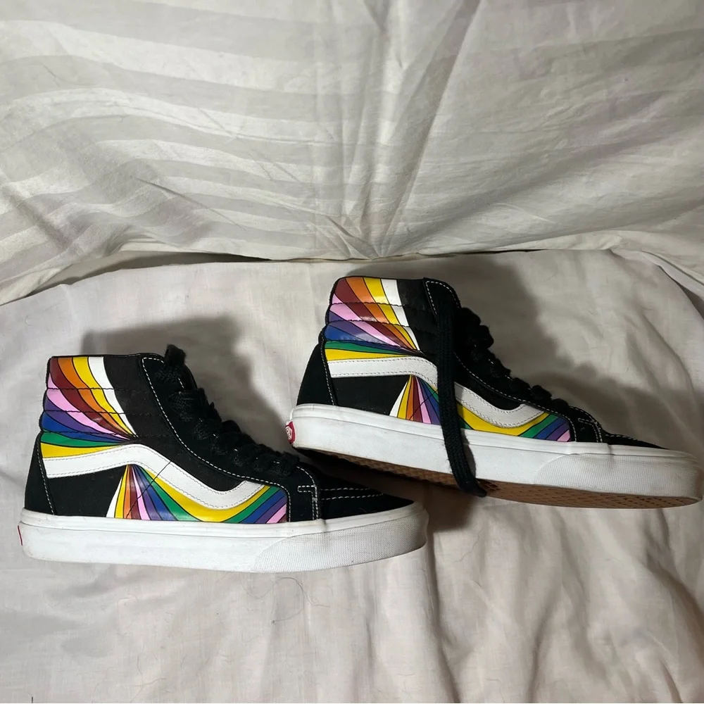 Vans SK8-Hi Reissue (Refract) Black / True White/Multicolor Mens 9 / Women 10.5 - Picture 3 of 6